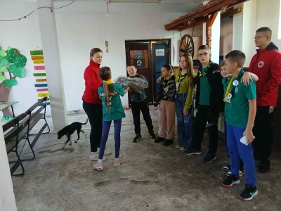 Ранчеви и школски прибор деци из Липа
